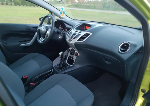 Ford Fiesta cena 22950 przebieg: 169500, rok produkcji 2012 z Staszów małe 497